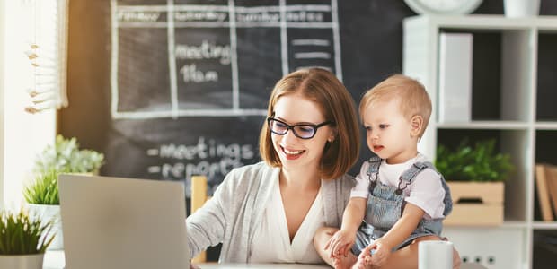 Necelá tretina pracujúcich Slovákov dokáže pracovať z domu