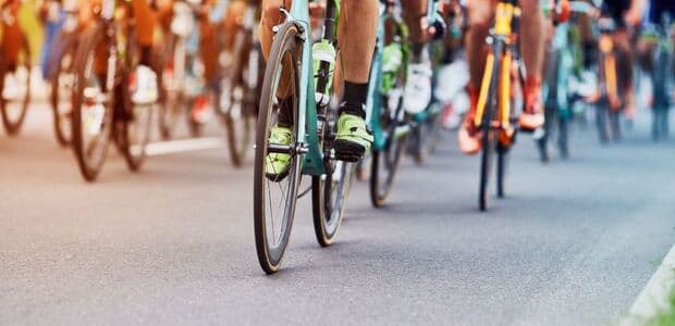 Vedenie Tour de France nechce žalovať diváčku,ktorá spôsobila pád cyklistov