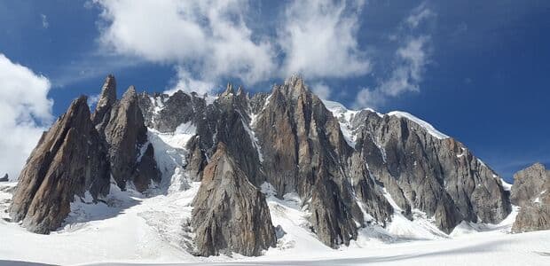 Vedci o jeden meter znížili oficiálnu výšku hory Mont Blanc