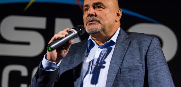 Rodák z Brezna už bude navždy prvým Slovákom, ktorý letel do vesmíru. Dnes oslavuje narodeniny. Poznáte jeho meno?
