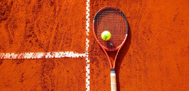 Na 28. november má určite dobré spomienky švajčiarsky tenista Roger Federer! Čo sa mu podarilo?