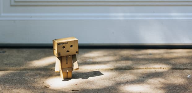 Kto ako prvý človek na svete použil slovo "robot"?