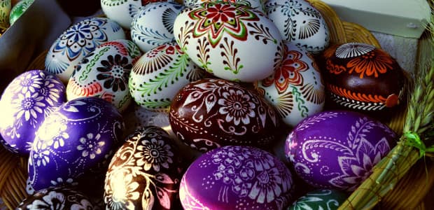 Veľkonočný pondelok: Šibanie, oblievanie a tradície, ktoré (ne)bolia 🐣